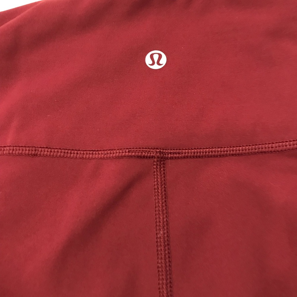 Lululemon Maroon cropped / 7/8 leggings size 6